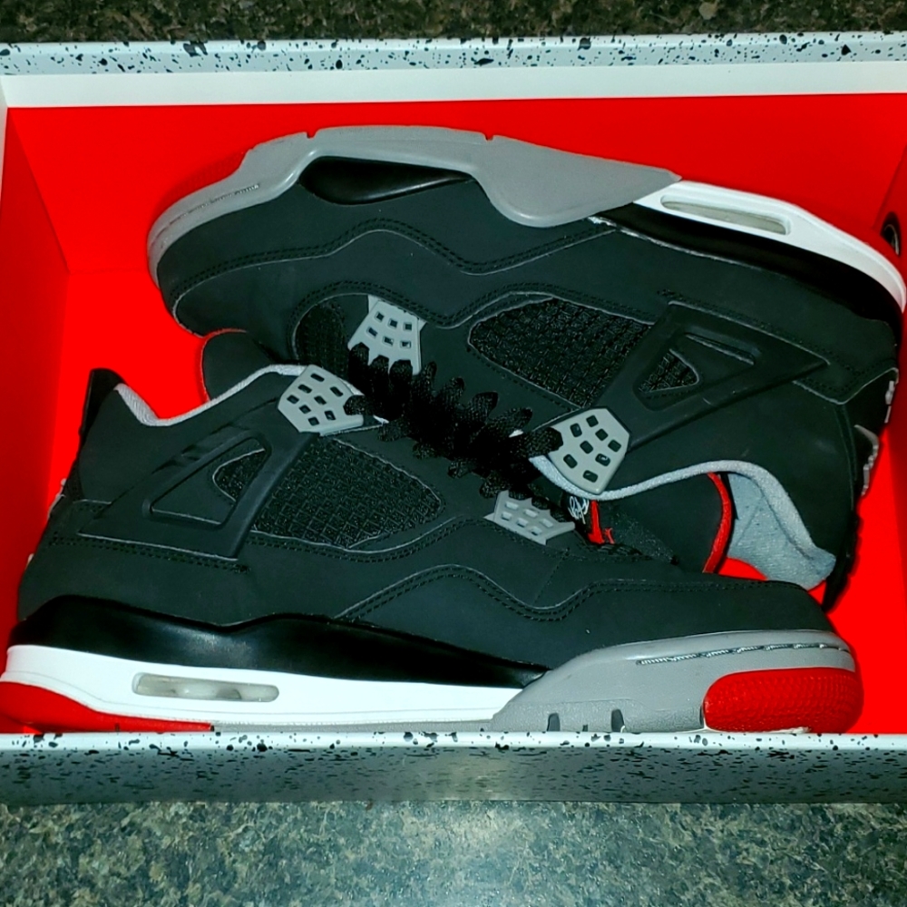 Jordan 4 "bred"